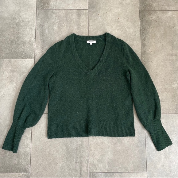 Madewell Sweaters - Madewell green v neck balloon sleeve sweater S